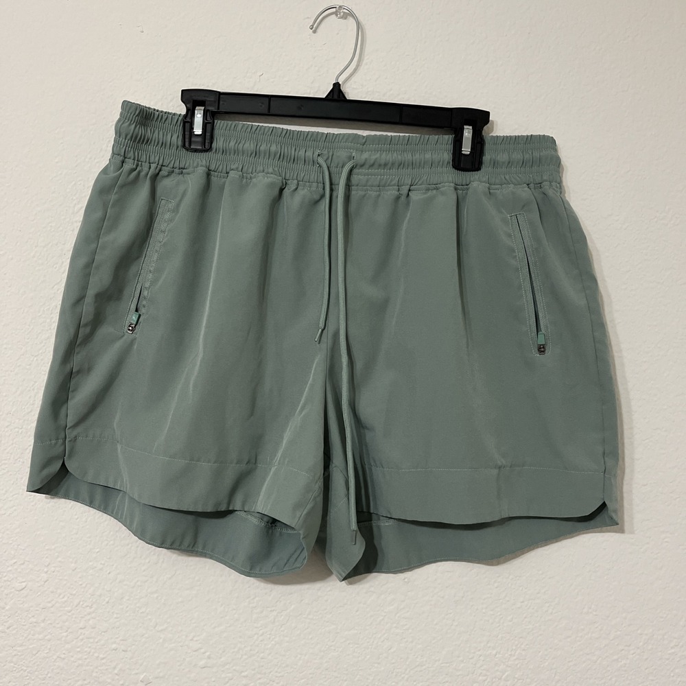 Athleta EmbraceLife Athleisure Shorts Sage Green XL Running Activewear‎